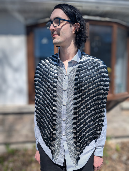 Two-scale vest